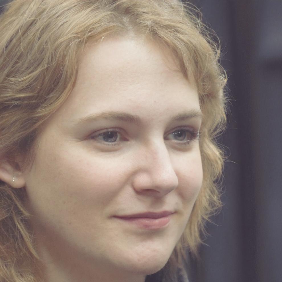 Dr. Sarah Weber, Finanzexpertin